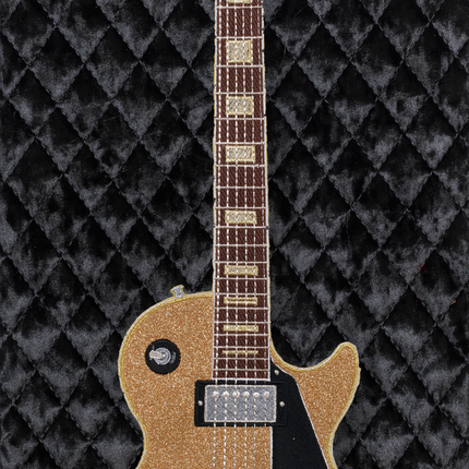 Gold Glitter Les Paul with Quilted Background