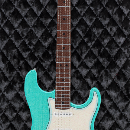 Mint Strat with Quilted Background
