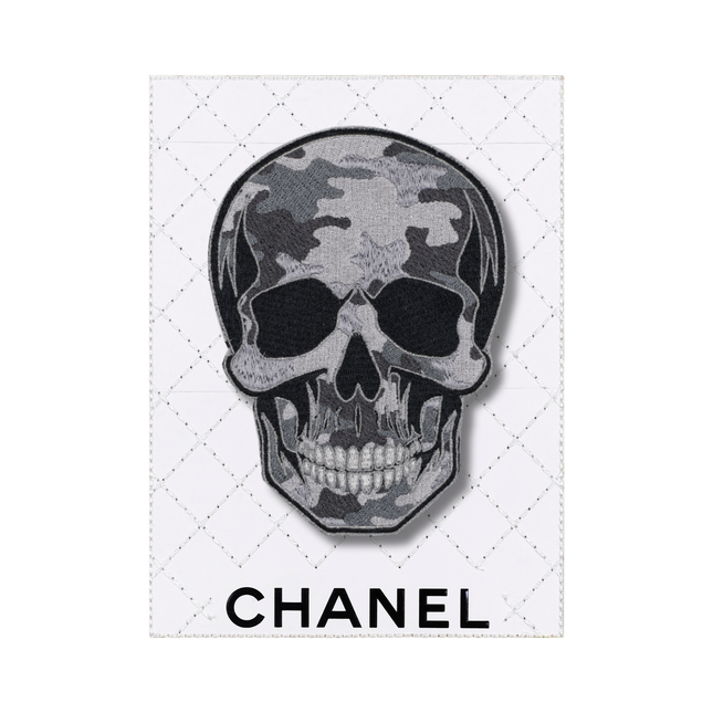 Skull 6"x8"