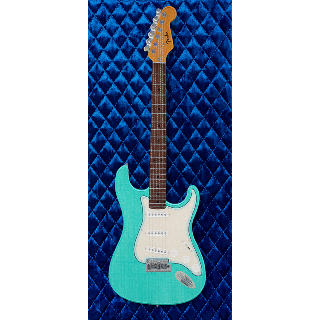 Mint Strat with Quilted Background