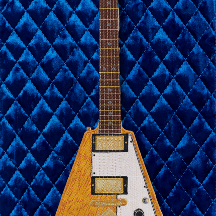 Flying V with Quilted Background