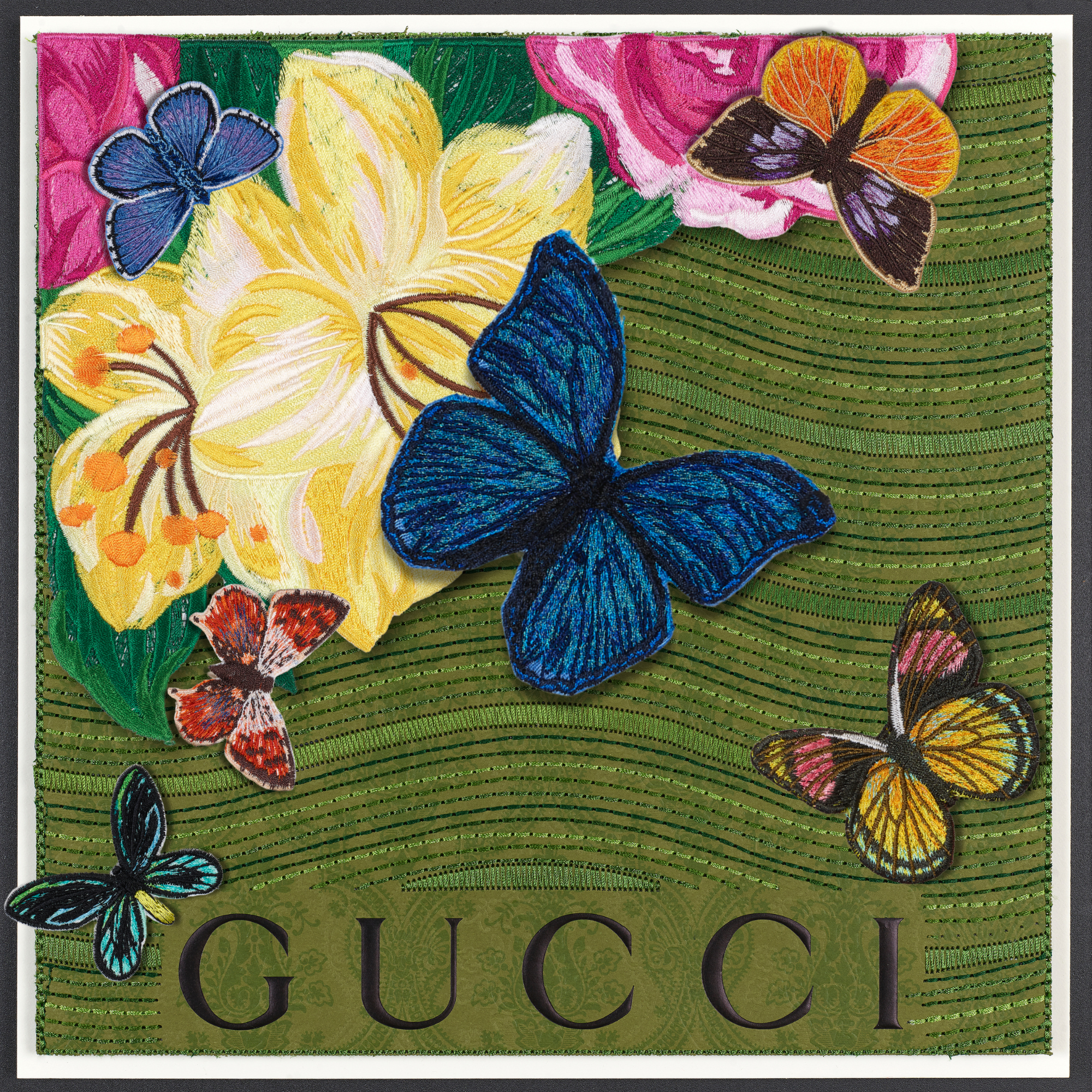 FLORAL CORNER - YELLOW LILY 12"X12"